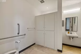 1022 NW Overton St, Portland, OR 97209 - Photo 22