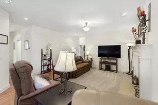 3369 Falcon Dr, Springfield, OR 97477 - Photo 14