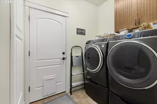 3369 Falcon Dr, Springfield, OR 97477 - Photo 46