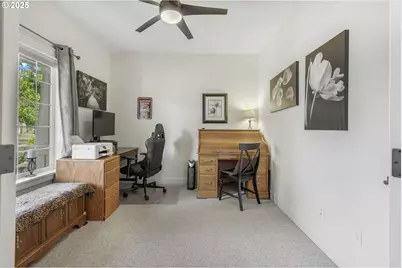 3369 Falcon Dr, Springfield, OR 97477 - Photo 8