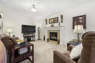 3369 Falcon Dr, Springfield, OR 97477 - Photo 12