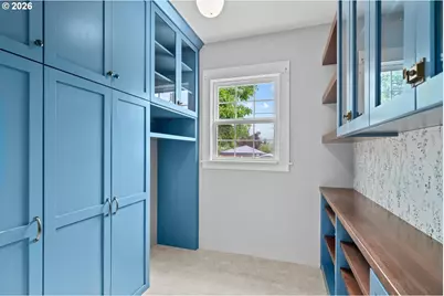 725 NE 79th Ave, Portland, OR 97213 - Photo 16
