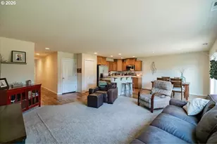 2952 Persimmon Way, Albany, OR 97321 - Photo 2