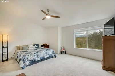 11220 SW Buffalo Pl, Portland, OR 97223 - Photo 16