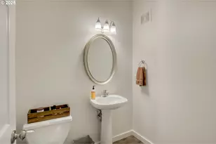 11220 SW Buffalo Pl, Portland, OR 97223 - Photo 10