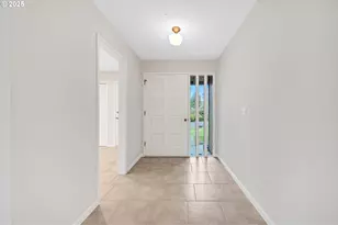 16981 Stanhelma Dr, Gladstone, OR 97027 - Photo 6