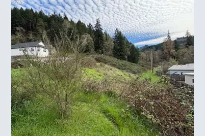 1027 Forest Heights St #19-21, Sutherlin, OR 97479 - Photo 2