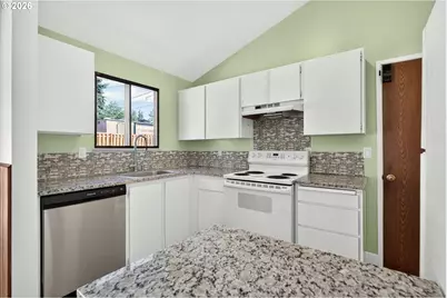 8505 SW Oak St, Portland, OR 97223 - Photo 12