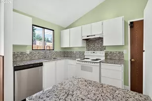 8505 SW Oak St, Portland, OR 97223 - Photo 12