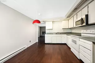 1470 SE Walnut St, Hillsboro, OR 97123 - Photo 10