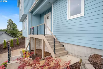 11 White Tail Ct, Florence, OR 97439 - Photo 4