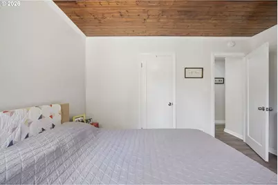 9317 N Calhoun Ave, Portland, OR 97203 - Photo 24