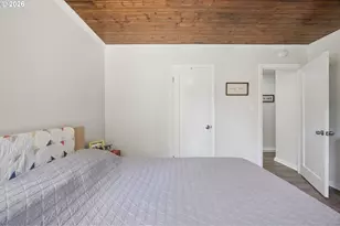9317 N Calhoun Ave, Portland, OR 97203 - Photo 24