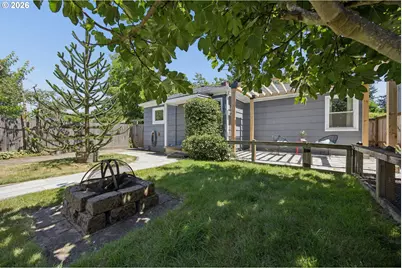 9317 N Calhoun Ave, Portland, OR 97203 - Photo 36