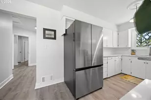 9317 N Calhoun Ave, Portland, OR 97203 - Photo 14