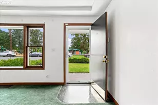 410 E Fairfield St, Gladstone, OR 97027 - Photo 4