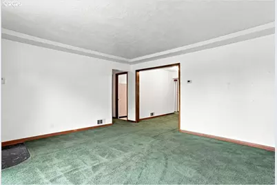 410 E Fairfield St, Gladstone, OR 97027 - Photo 6