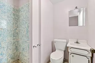 2310 NW 8th Ct, Gresham, OR 97030 - Photo 36