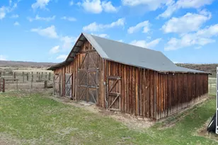 27877 Skinner Ln, Baker City, OR 97814 - Photo 10