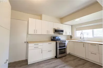 7004 SE Woodstock Blvd, Portland, OR 97206 - Photo 12