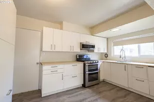 7004 SE Woodstock Blvd, Portland, OR 97206 - Photo 12