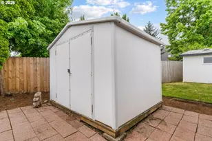 3700 Babcock Ln, Eugene, OR 97401 - Photo 24
