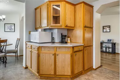 3700 Babcock Ln, Eugene, OR 97401 - Photo 8