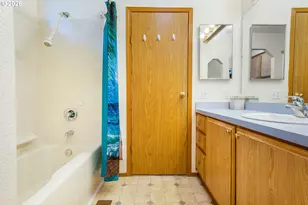 3700 Babcock Ln, Eugene, OR 97401 - Photo 18