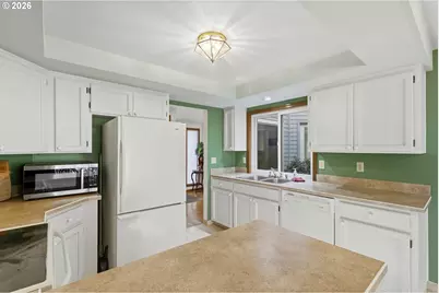 865 SW 166th Ave, Beaverton, OR 97006 - Photo 14