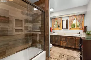 135 Champagne Dr, Roseburg, OR 97471 - Photo 12