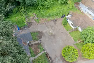 2705 E 19th Street St, Vancouver, WA 98661 - Photo 2