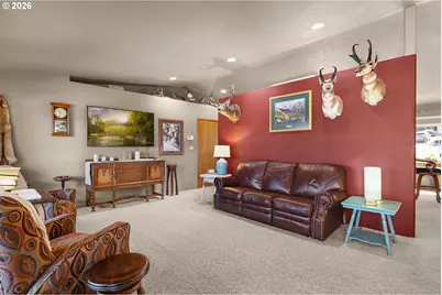 535 SE Parkway Dr, Winston, OR 97496 - Photo 16