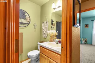 535 SE Parkway Dr, Winston, OR 97496 - Photo 26