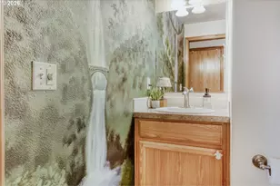 21880 Palisade Pl, Fairview, OR 97024 - Photo 14