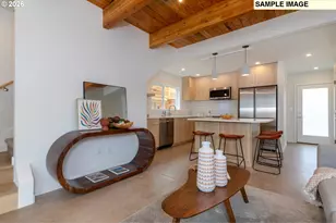 2538 SW Custer St, Portland, OR 97219 - Photo 6