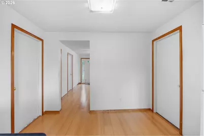 240 E Fourth Ave, Sutherlin, OR 97479 - Photo 6