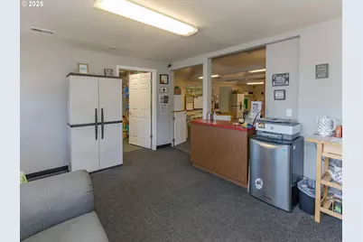 2213 E St, Washougal, WA 98671 - Photo 6