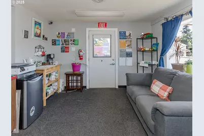 2213 E St, Washougal, WA 98671 - Photo 4