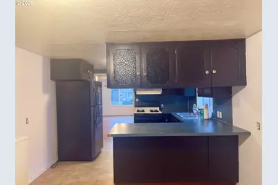 1323 Hawthorne St, Sweet Home, OR 97386 - Photo 4