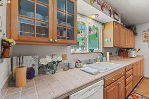 1707 View St, Myrtle Point, OR 97458 - Photo 20