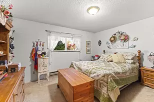 1707 View St, Myrtle Point, OR 97458 - Photo 26