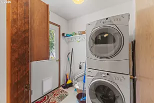1707 View St, Myrtle Point, OR 97458 - Photo 24