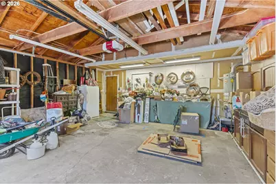 1707 View St, Myrtle Point, OR 97458 - Photo 38
