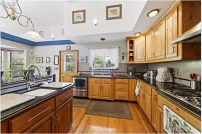63697 Isthmus Heights Rd, Coos Bay, OR 97420 - Photo 14