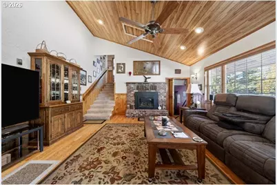 63697 Isthmus Heights Rd, Coos Bay, OR 97420 - Photo 8