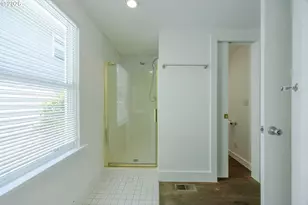1629 E 24th Ave, Eugene, OR 97403 - Photo 24