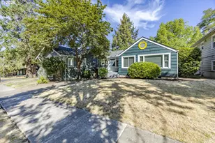 1629 E 24th Ave, Eugene, OR 97403 - Photo 2