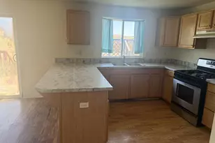 1300 SW 10th Ct, Pendleton, OR 97801 - Photo 6