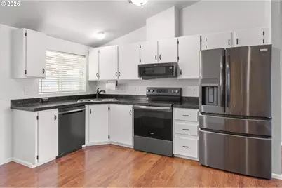 5340 Golden Eagle Dr, Eugene, OR 97402 - Photo 12
