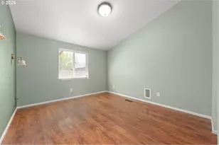 5340 Golden Eagle Dr, Eugene, OR 97402 - Photo 16
